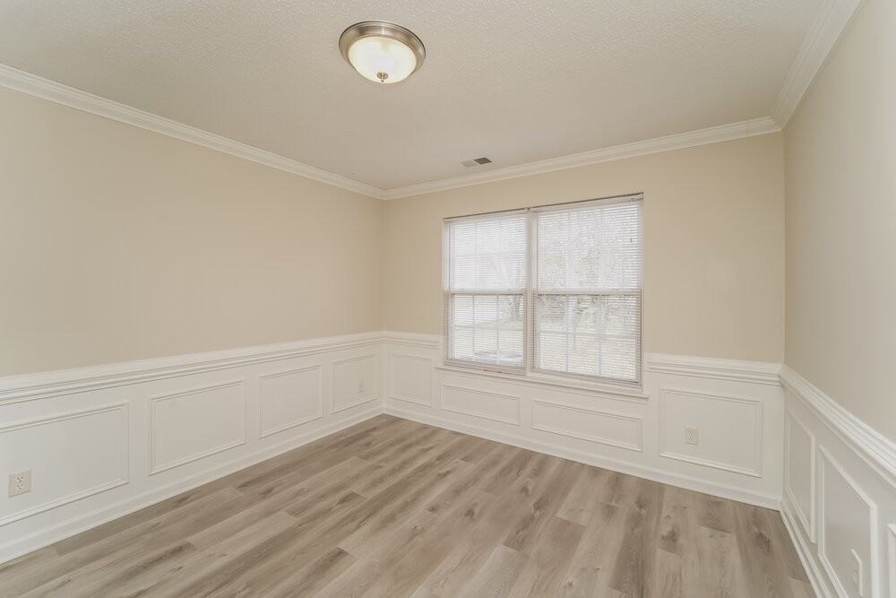 12001 Chantress Ln - Photo 7 of 17