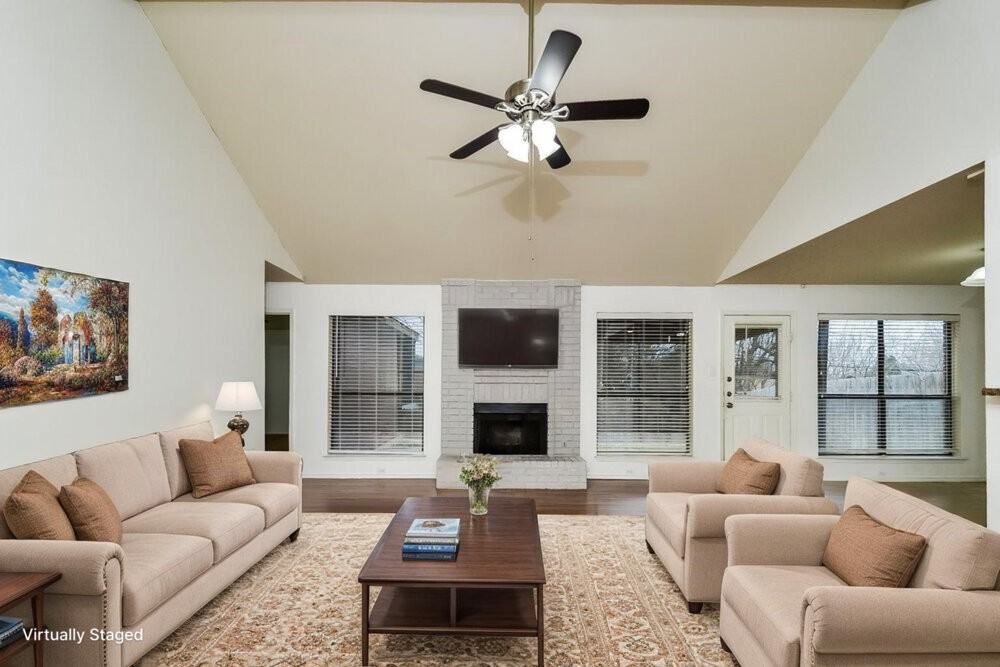 6612 Hightower Dr - Photo 4 of 19