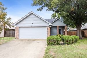 featured image of 815 Cornfield Dr