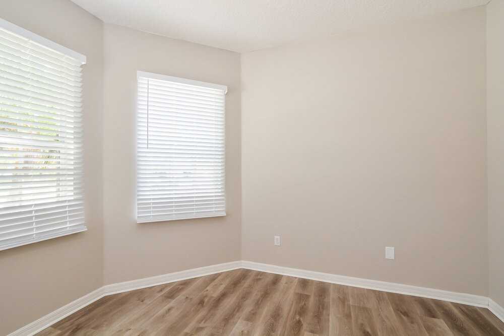 9924 Autumn Creek Ln - Photo 4 of 15