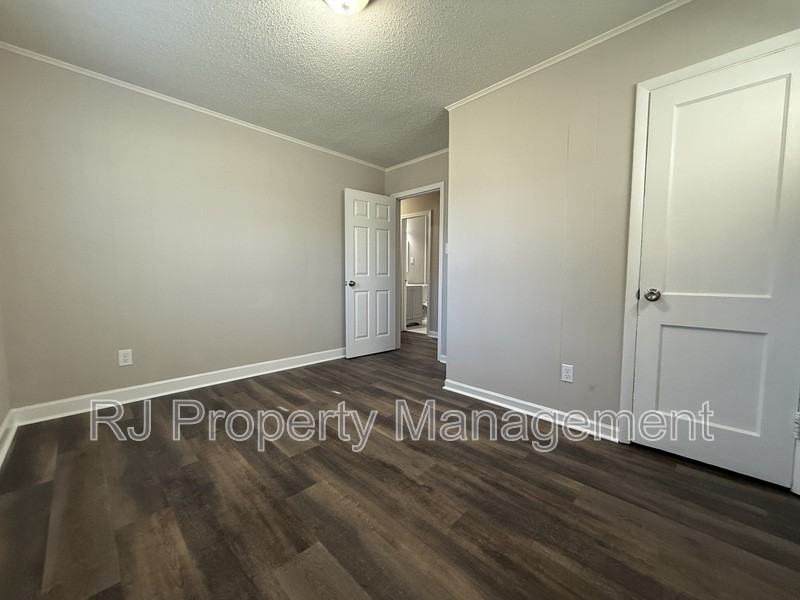 3312 Alta Rd - Photo 4 of 8