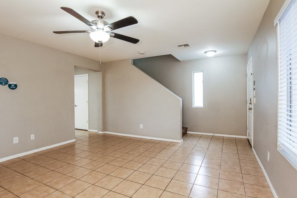 7225 S 37th Gln - Photo 6 of 20