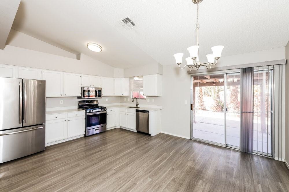 361 Clover Glen Ct - Photo 7 of 16