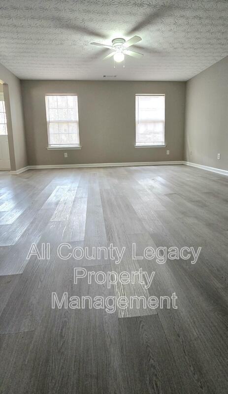 10107 Clearview Dr Nw - Photo 2 of 8