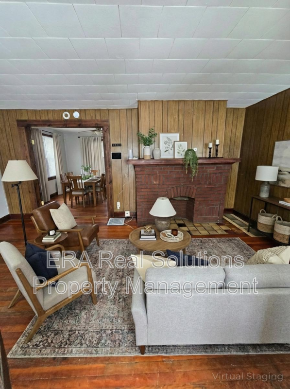 744 S Wayne Ave - Photo 2 of 15