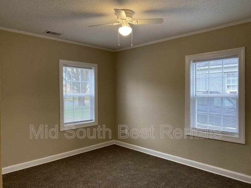 1376 Kimball Cv - Photo 4 of 5