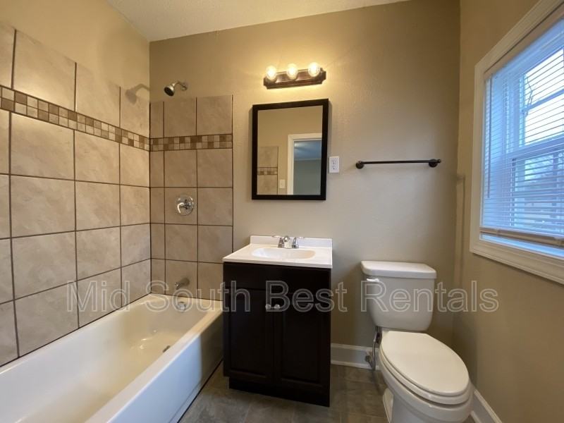 1376 Kimball Cv - Photo 5 of 5