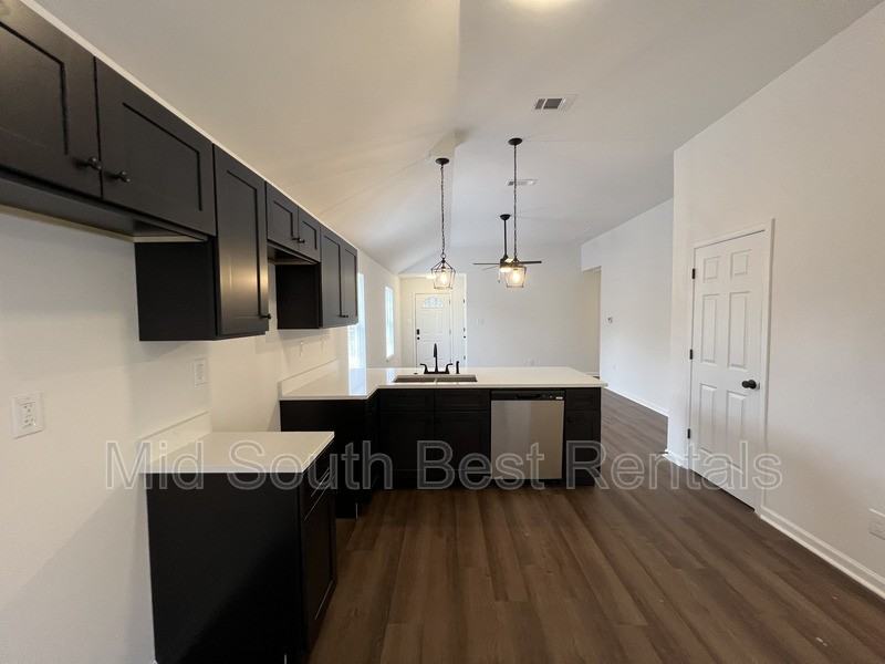 750 Craft Rd - Photo 5 of 18