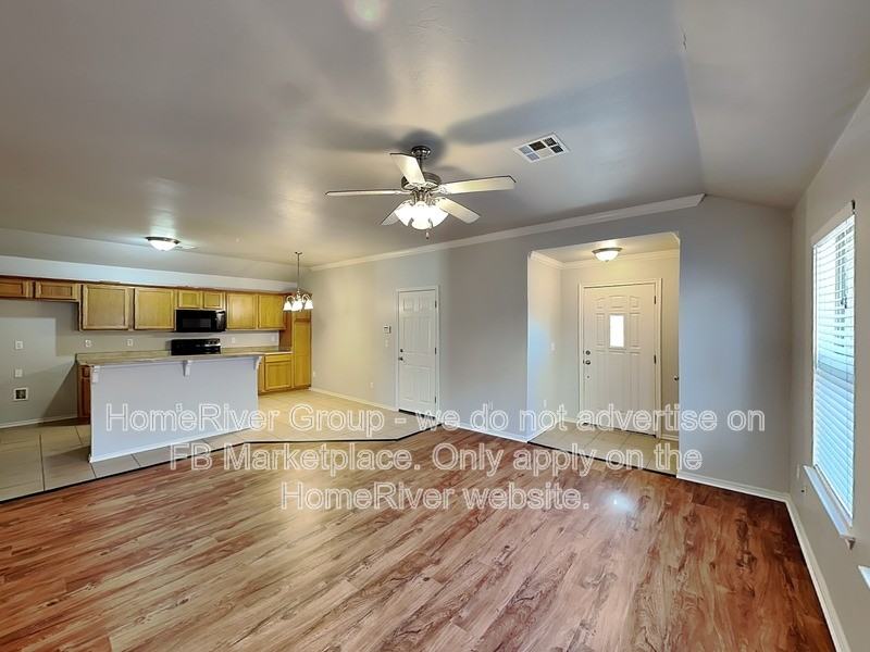 11127 Sw 5th St - Photo 4 of 29