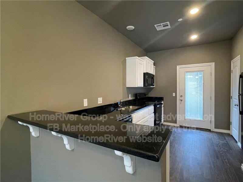 921 Sw 91st St - Photo 3 of 16