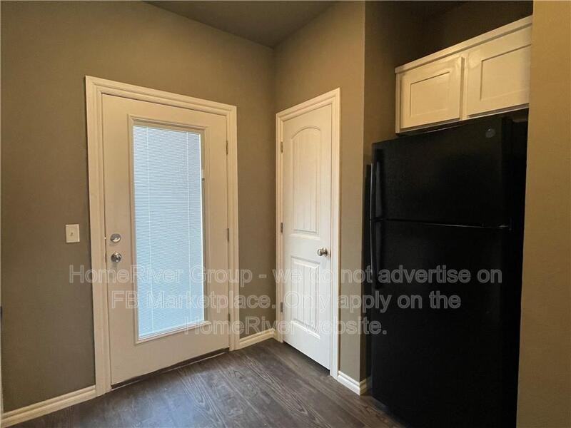 921 Sw 91st St - Photo 5 of 16