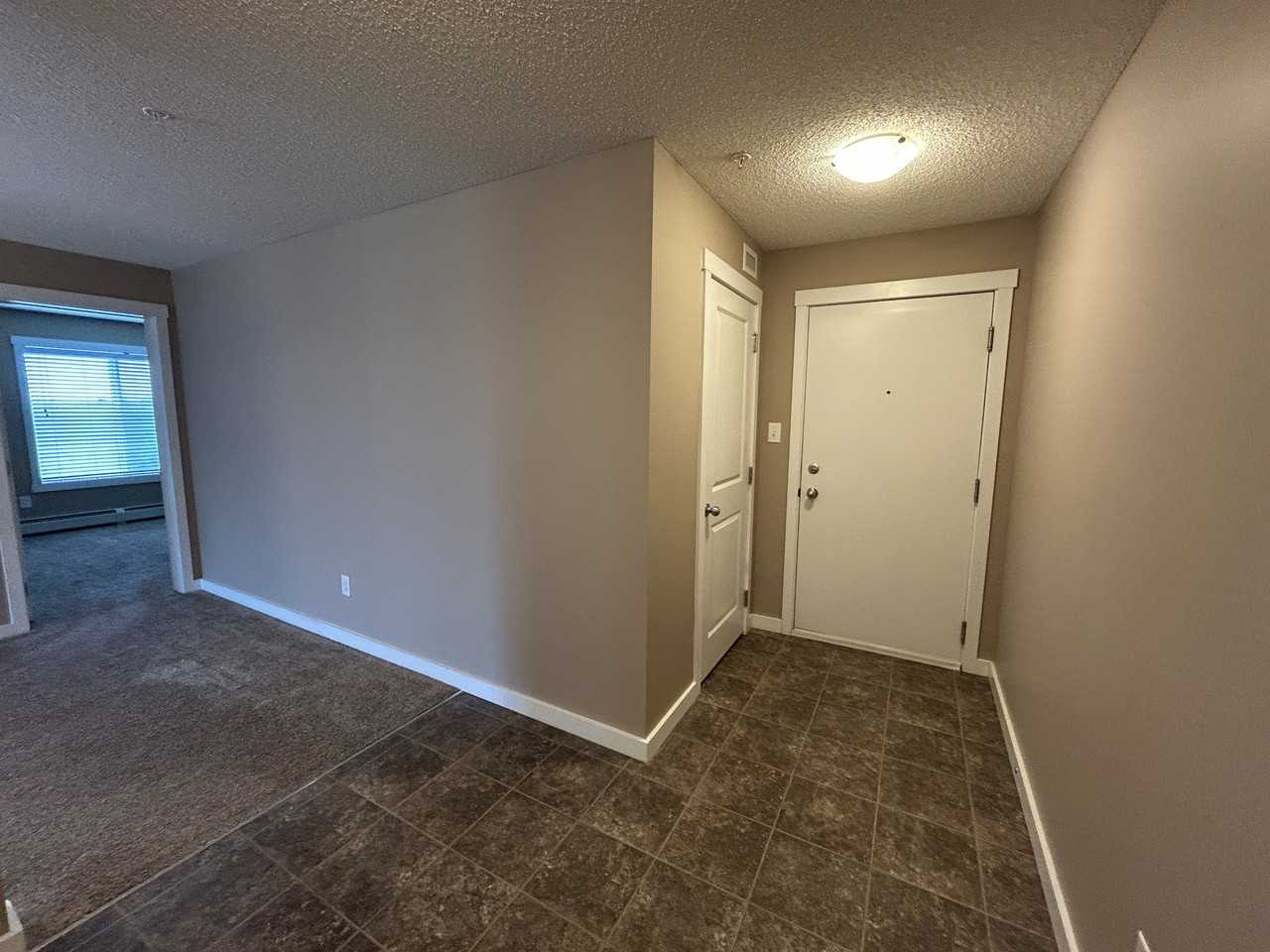 18126 77 Street Northwest unit #301, Edmonton, Alberta, Canada, T5Z 3K9 - Photo 7 of 19