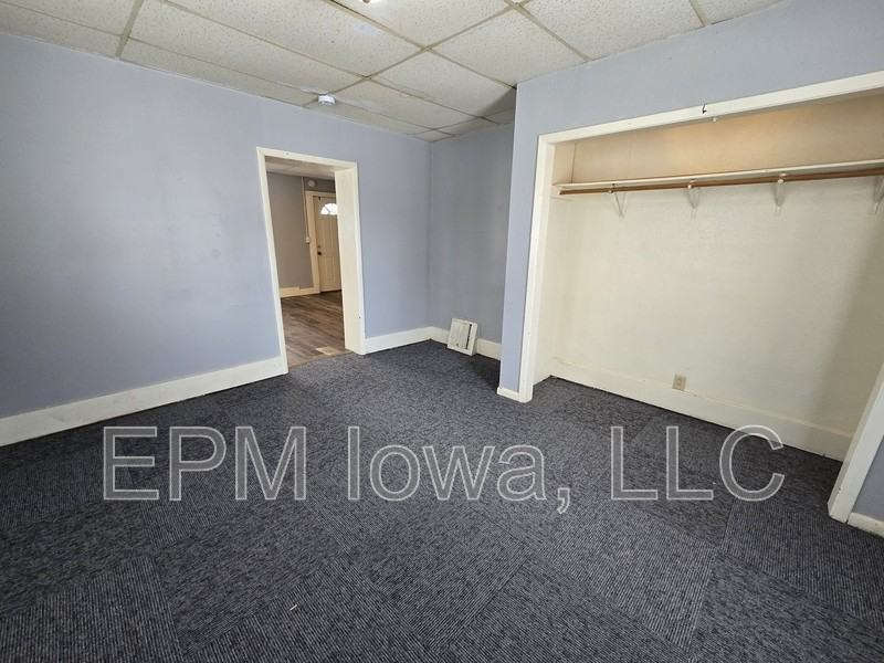 119 Irving St - Photo 6 of 14