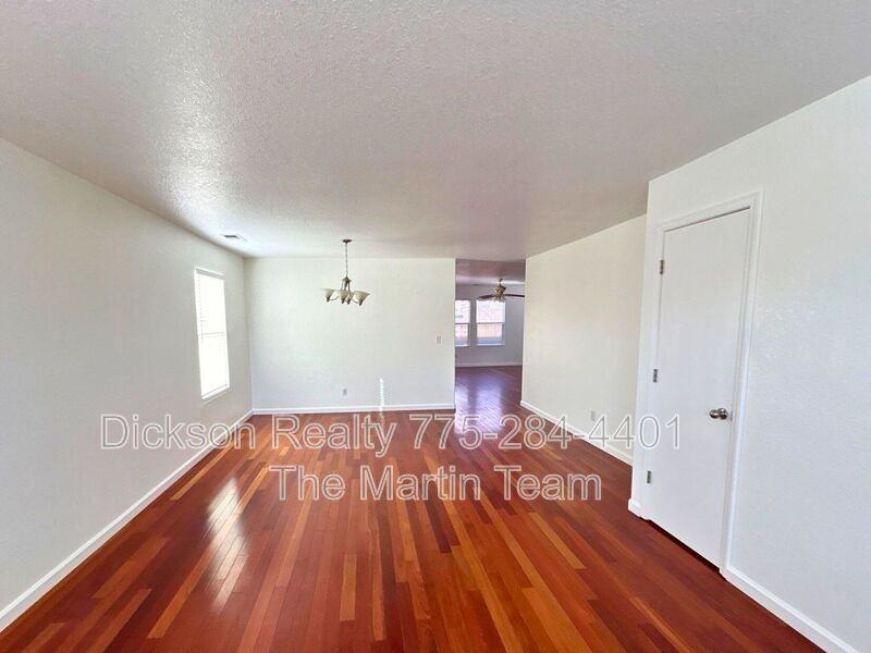 986 Montero Dr - Photo 2 of 21