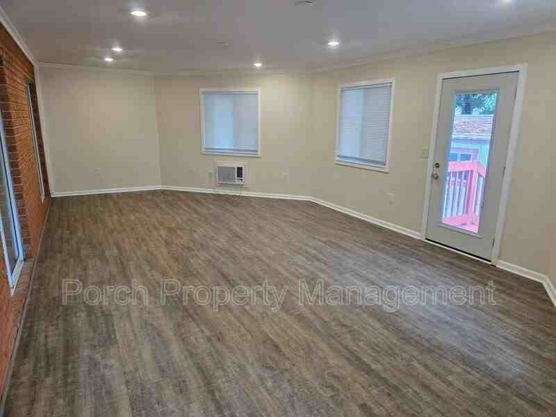 303 Shoreline Dr - Photo 6 of 35