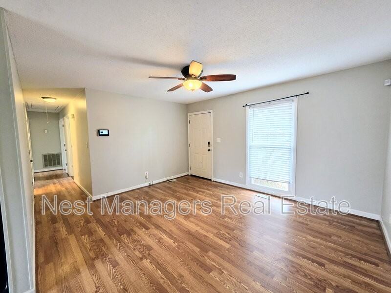 4602 Gardenwood Ct - Photo 3 of 15