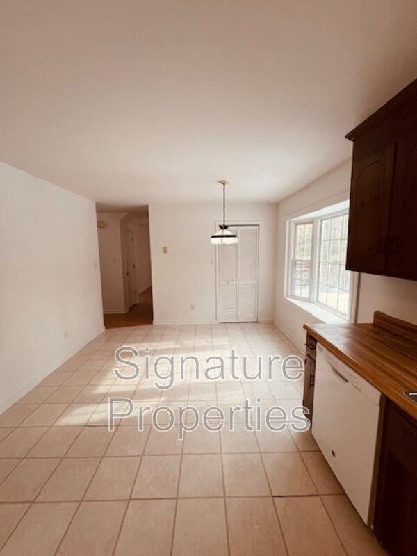 5127 Timbercreek Ct - Photo 7 of 29