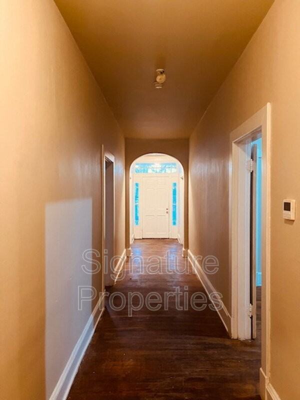 208 N Jefferson St - Photo 6 of 9