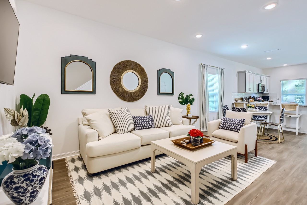 Beacon Point Townes - Photo 6 of 22