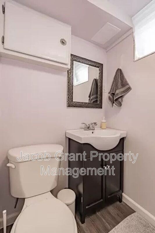 170 Filmore Ave - Photo 5 of 15