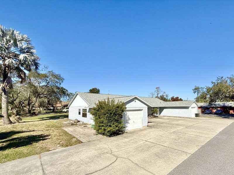 1159 E Rohe St - Photo 3 of 36