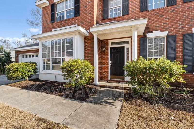 1063 Waltons Pass - Photo 4 of 34