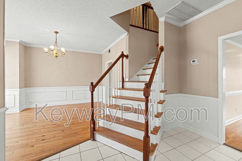 1063 Waltons Pass - Photo 6 of 34