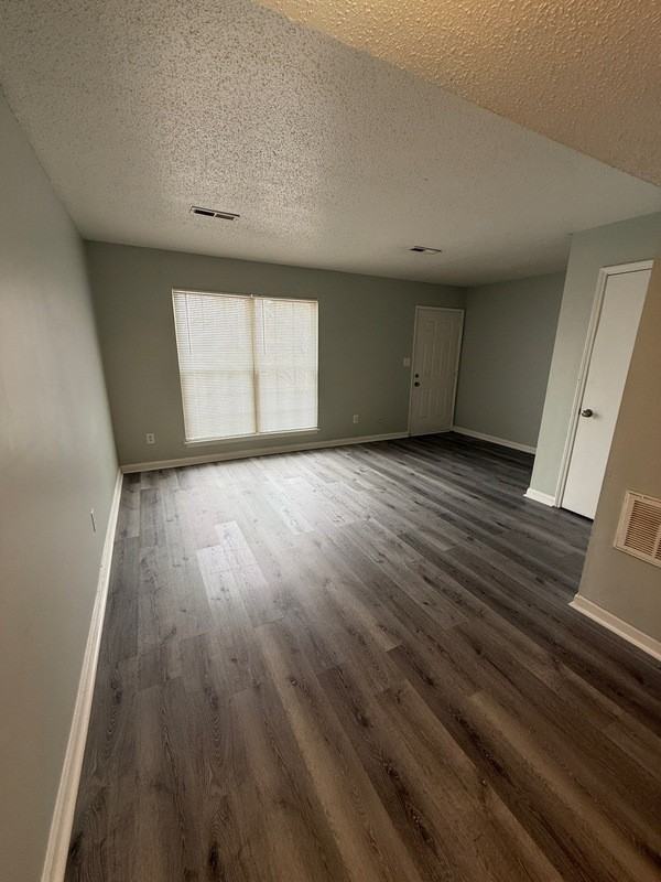 2014 Hobbs Rd Se #8 - Photo 3 of 21