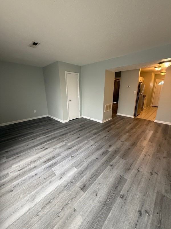 2014 Hobbs Rd Se #8 - Photo 5 of 21