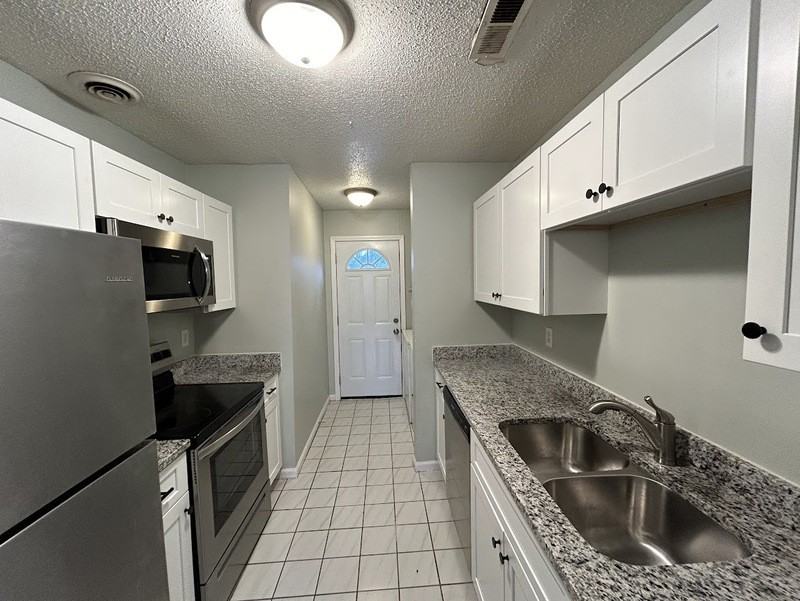 2014 Hobbs Rd Se #8 - Photo 6 of 21