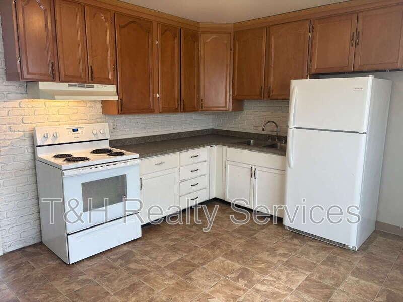 5719 W 41st Pl - Photo 6 of 22