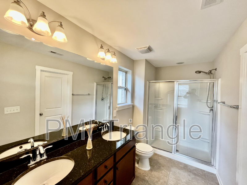 412 Shakespeare Dr - Photo 5 of 18