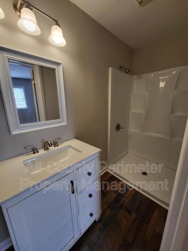 4280 Bloomfield Rd - Photo 6 of 10