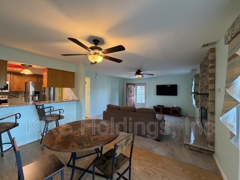 117 Roane Dr #C - Photo 4 of 15