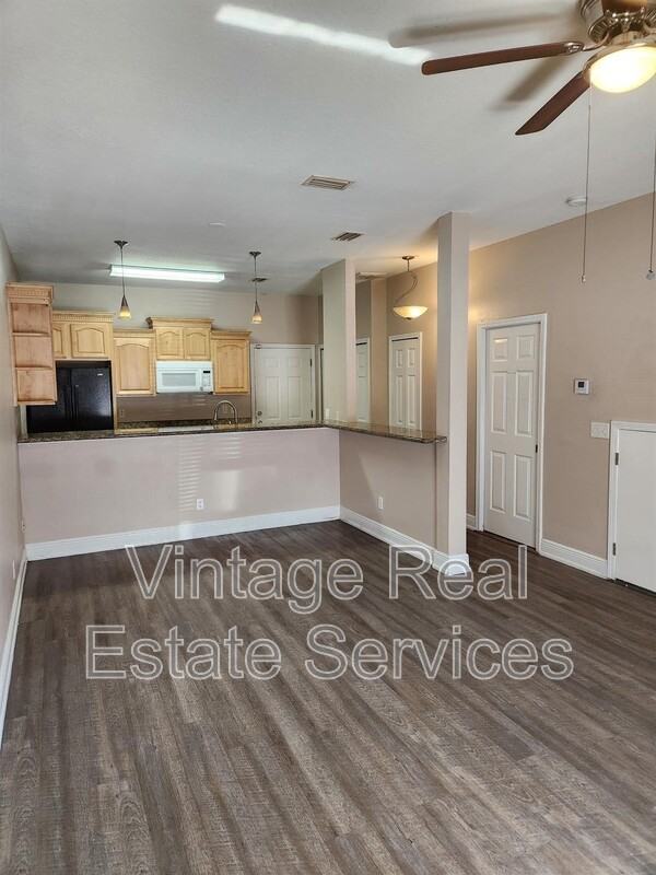 12008 Peach Grove Ct - Photo 6 of 28