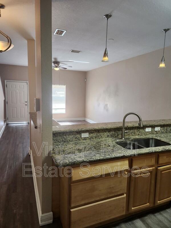 12008 Peach Grove Ct - Photo 7 of 28