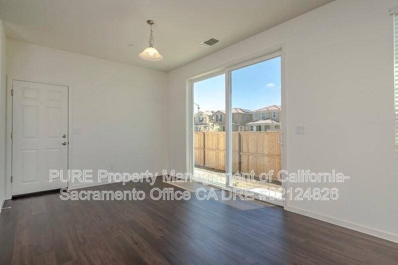 3192 Mabry Dr - Photo 4 of 20