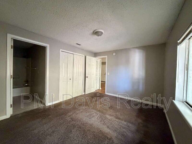 1845 Lindberg Dr #10 - Photo 4 of 25