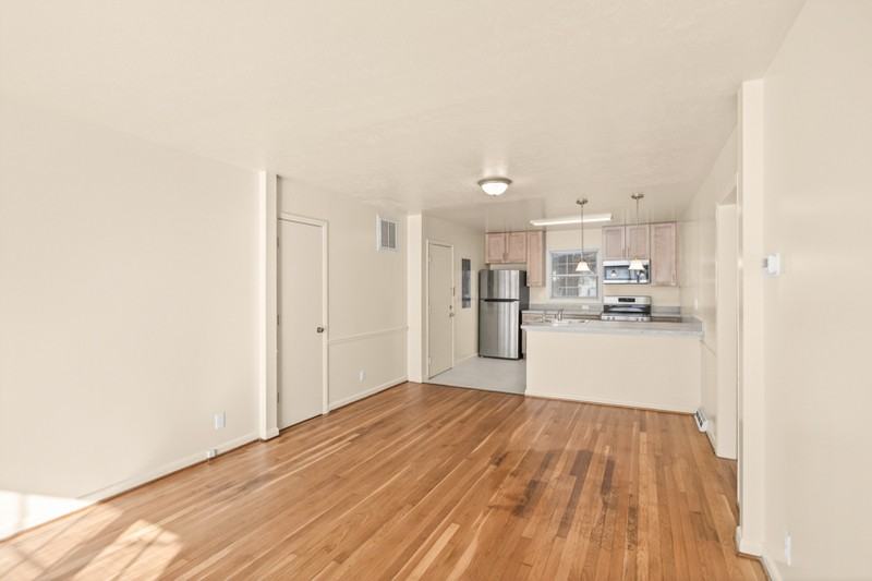 333 Lambert St #1 - Photo 4 of 30