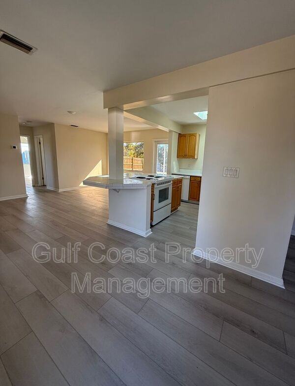 220 Mentel Ter - Photo 3 of 22