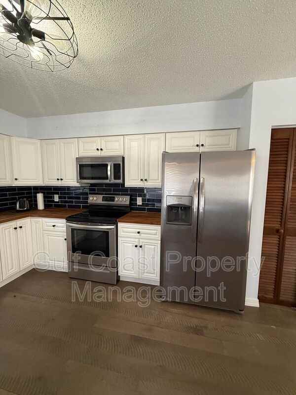 40 1st Ave - Photo 4 of 18