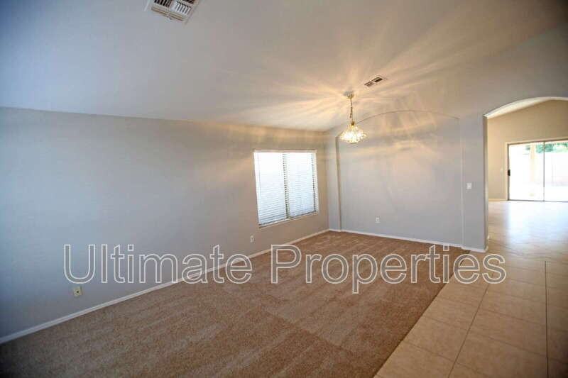 13207 W Tara Ln - Photo 2 of 11
