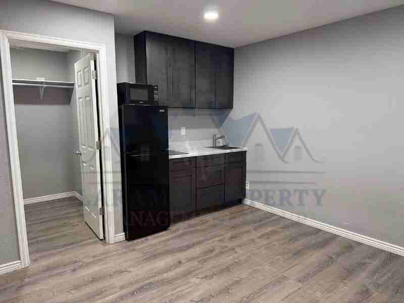 165 N 3rd St #26 - Photo 5 of 10