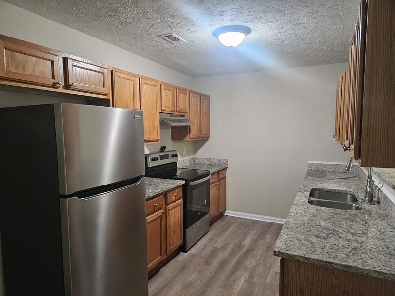 1104A Micha Way - Photo 4 of 11