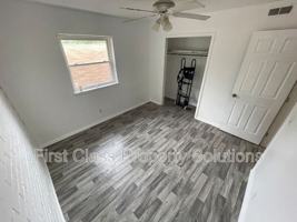featured image of 1731 Nw 32nd St #12