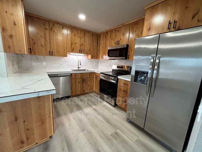 112 Elm St - Photo 6 of 17