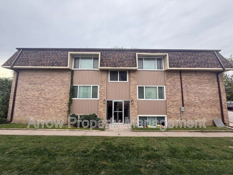 3840 S 46th St - Photo 6 of 7