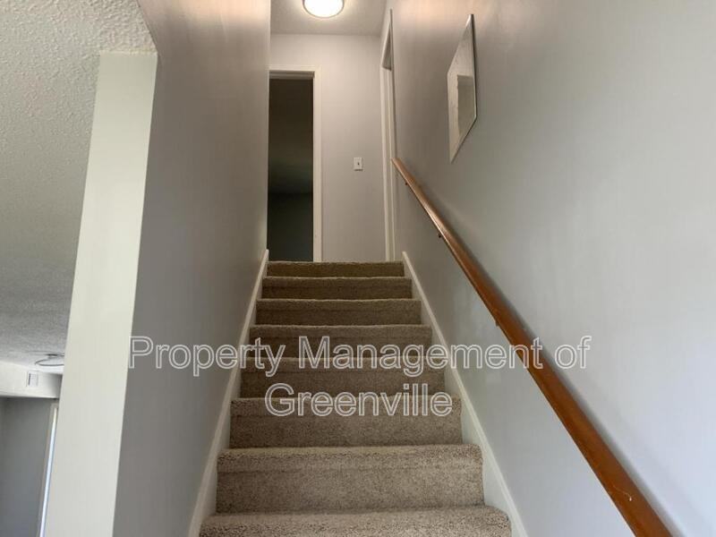 342 Devonwood Ct - Photo 2 of 8