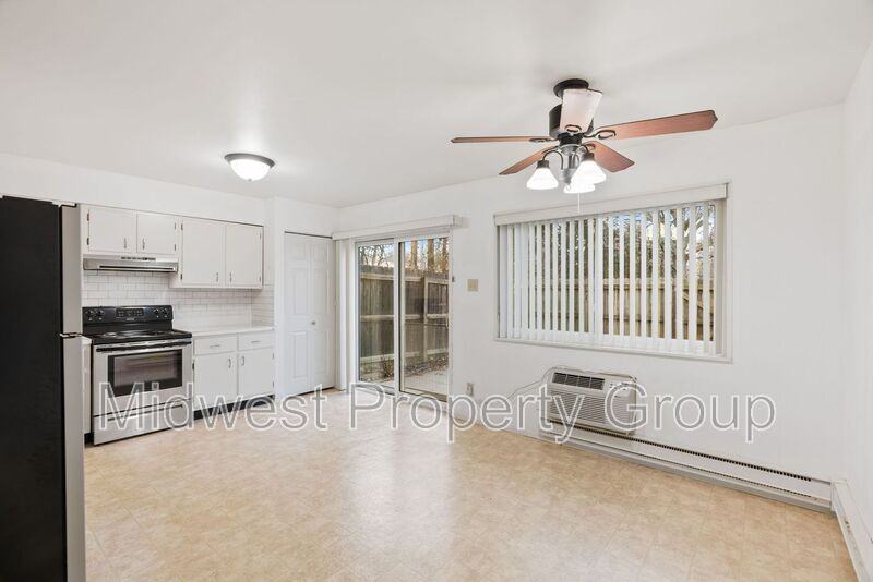 7409 Hazelcrest Dr #1 - Photo 3 of 28