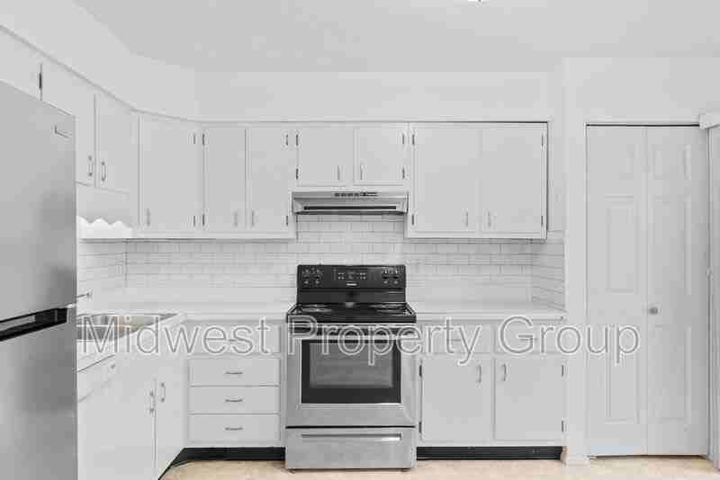 7409 Hazelcrest Dr #1 - Photo 4 of 28